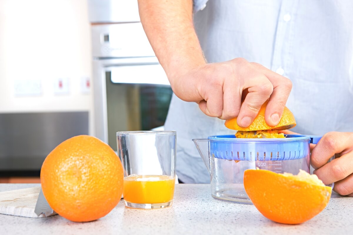 How to juice oranges and what are the best oranges for juicing